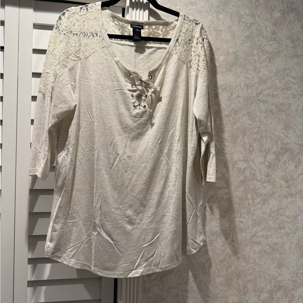 Off White torrid top